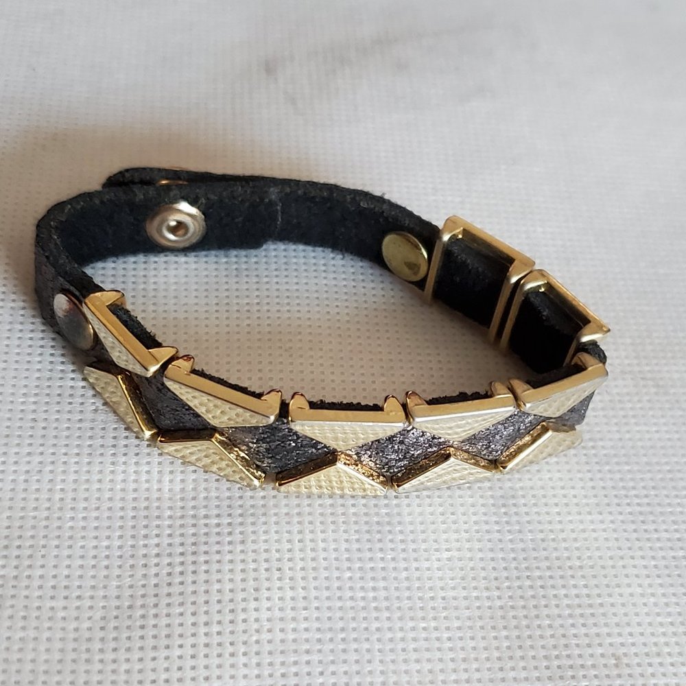Gold Tone Panel Bronze Leather Button Bracelet